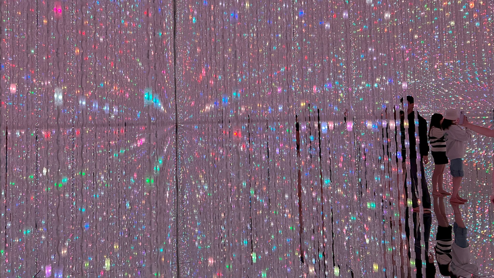 01-Tokyo (0043) TeamLab Planets.jpg